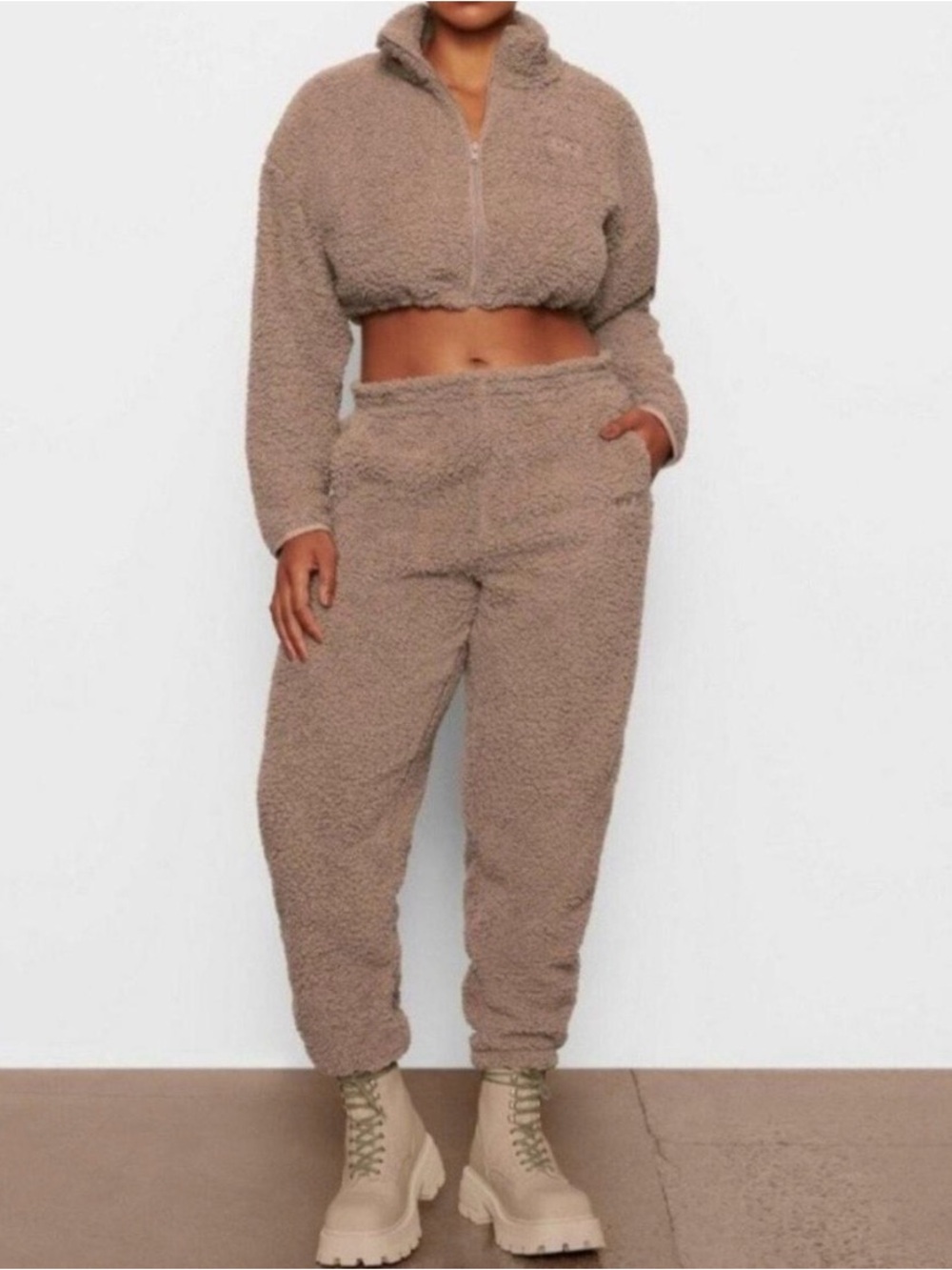 SKIMS Tiger Eye Fleece Teddy Sweatpants Small